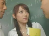 女教師の西野翔ちゃんが教室で生徒達に犯されてます！！